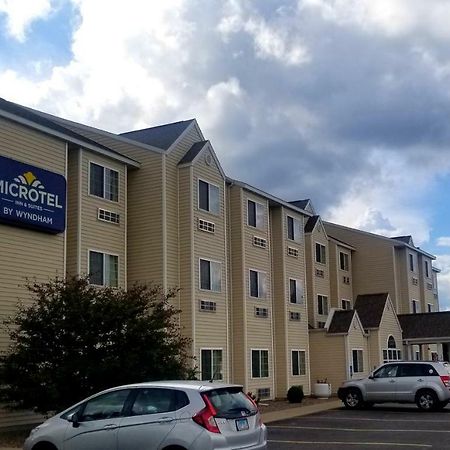 Microtel Inn & Suites By Wyndham Prairie Du Chien Zewnętrze zdjęcie